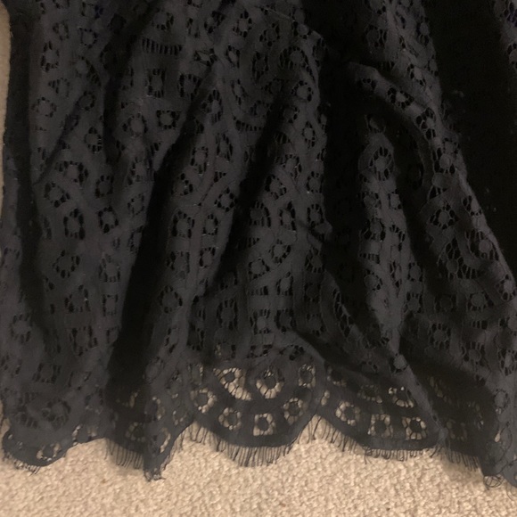 Black top - Picture 2 of 3